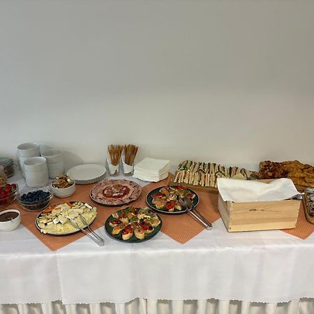Garni G Hotel Zilina Luaran gambar