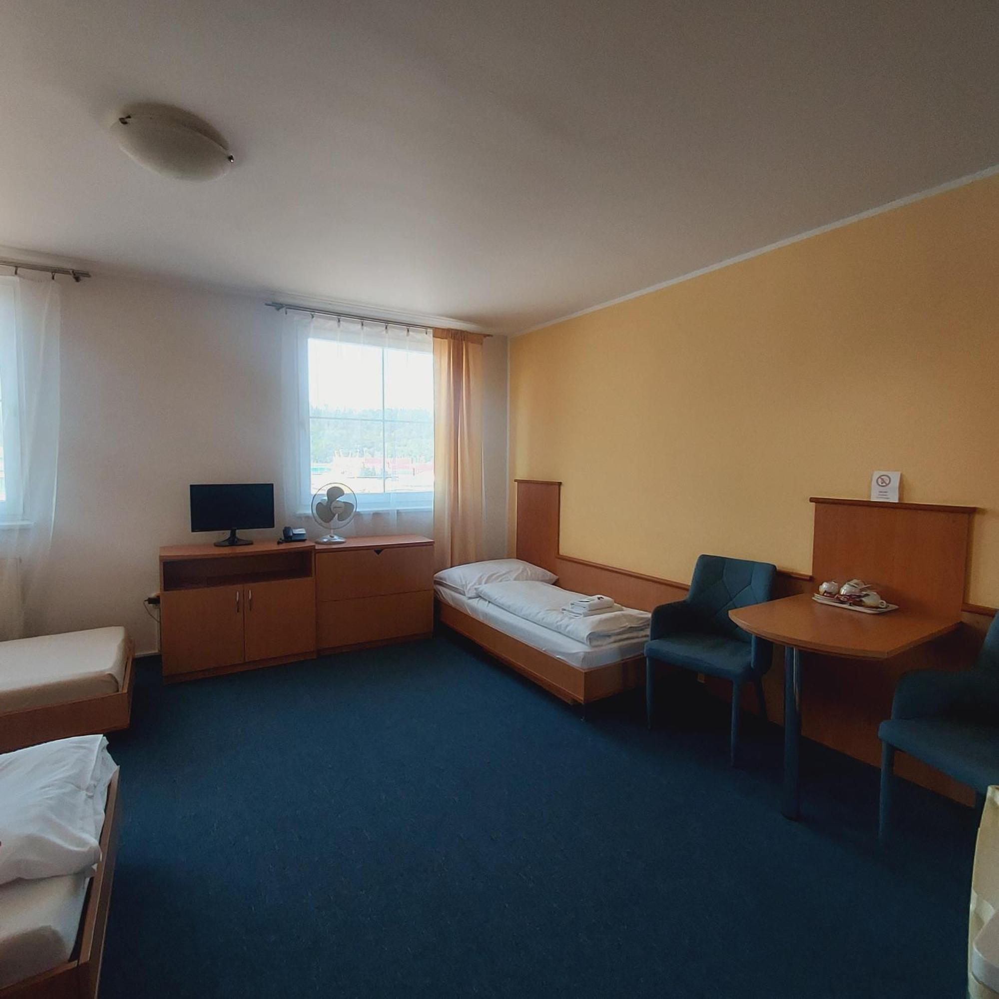 Garni G Hotel Zilina Luaran gambar