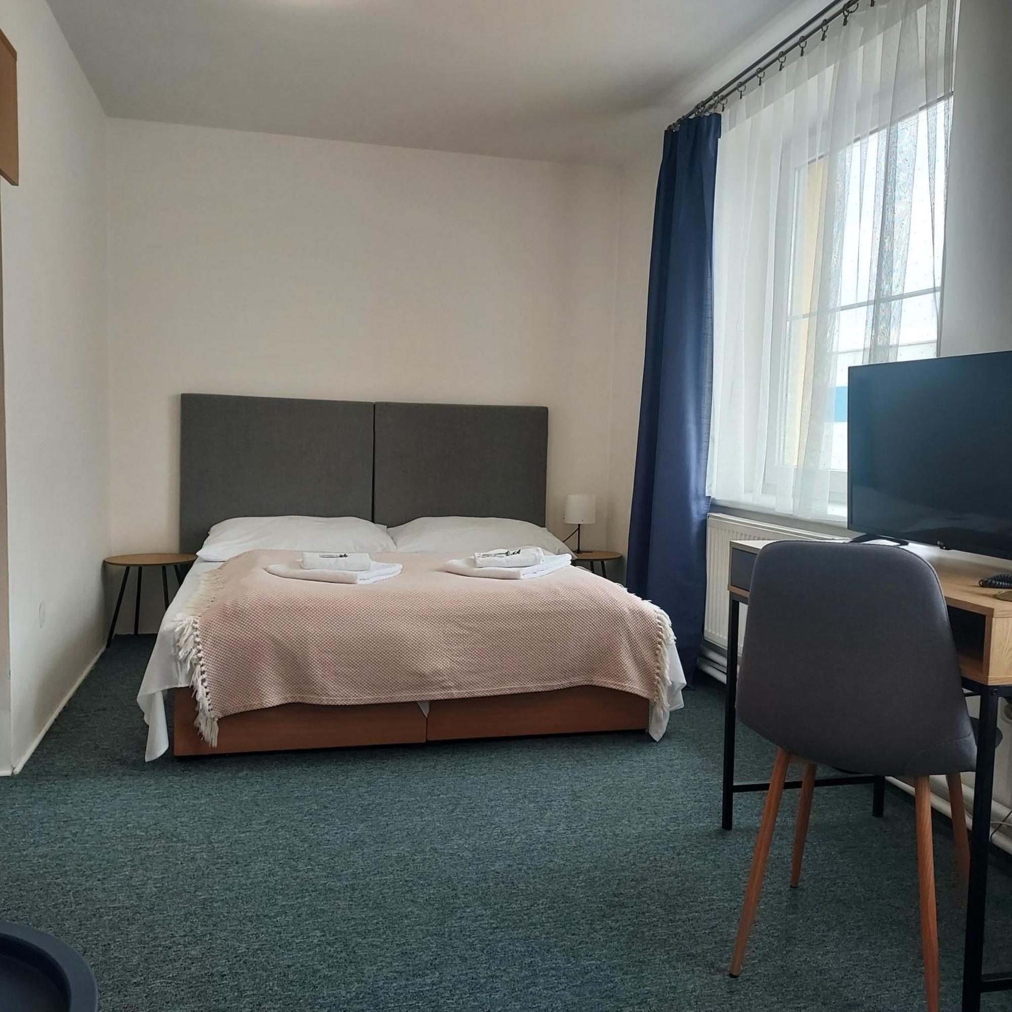 Garni G Hotel Zilina Luaran gambar